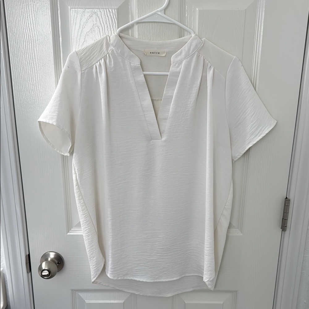 Entro White V-Neck Blouse
